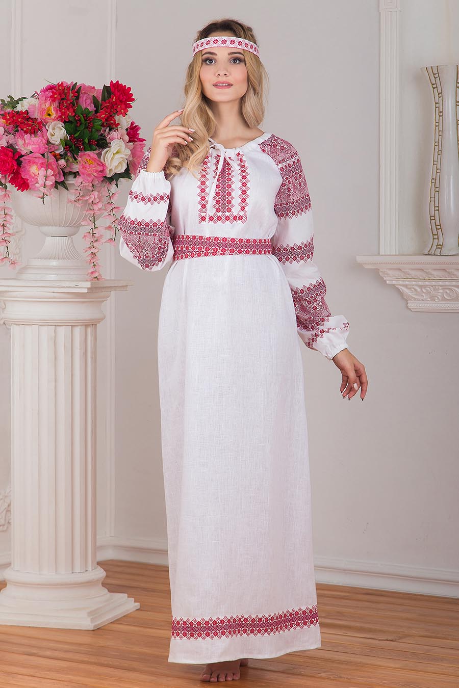 Women in Slavic costumes in Warsaw