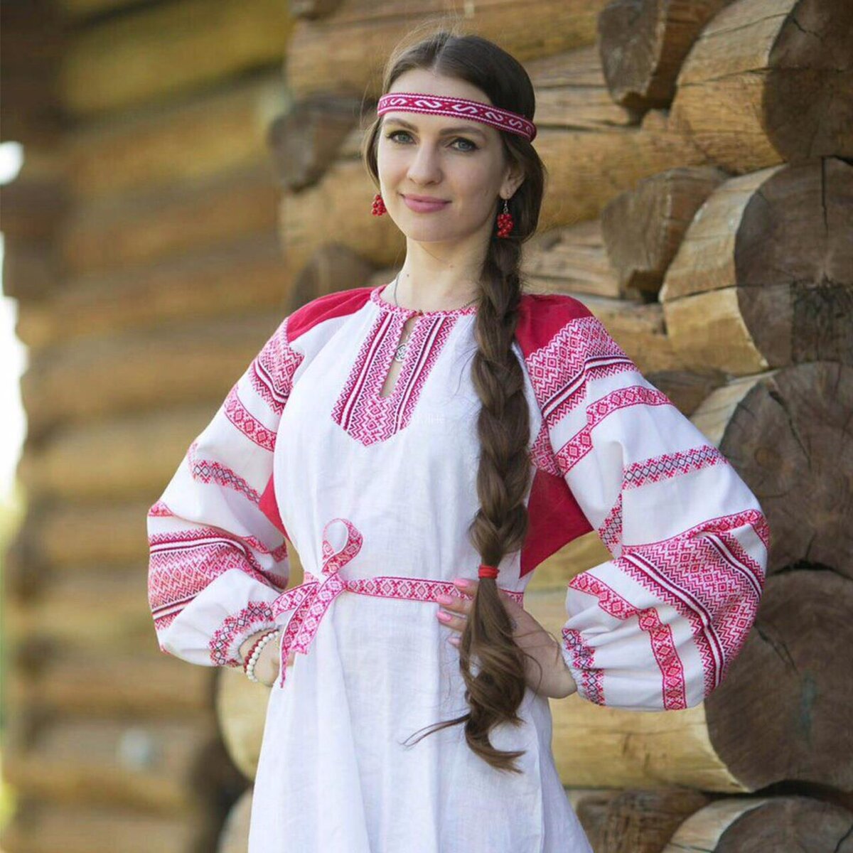 Girls in Slavic costumes in Warsaw